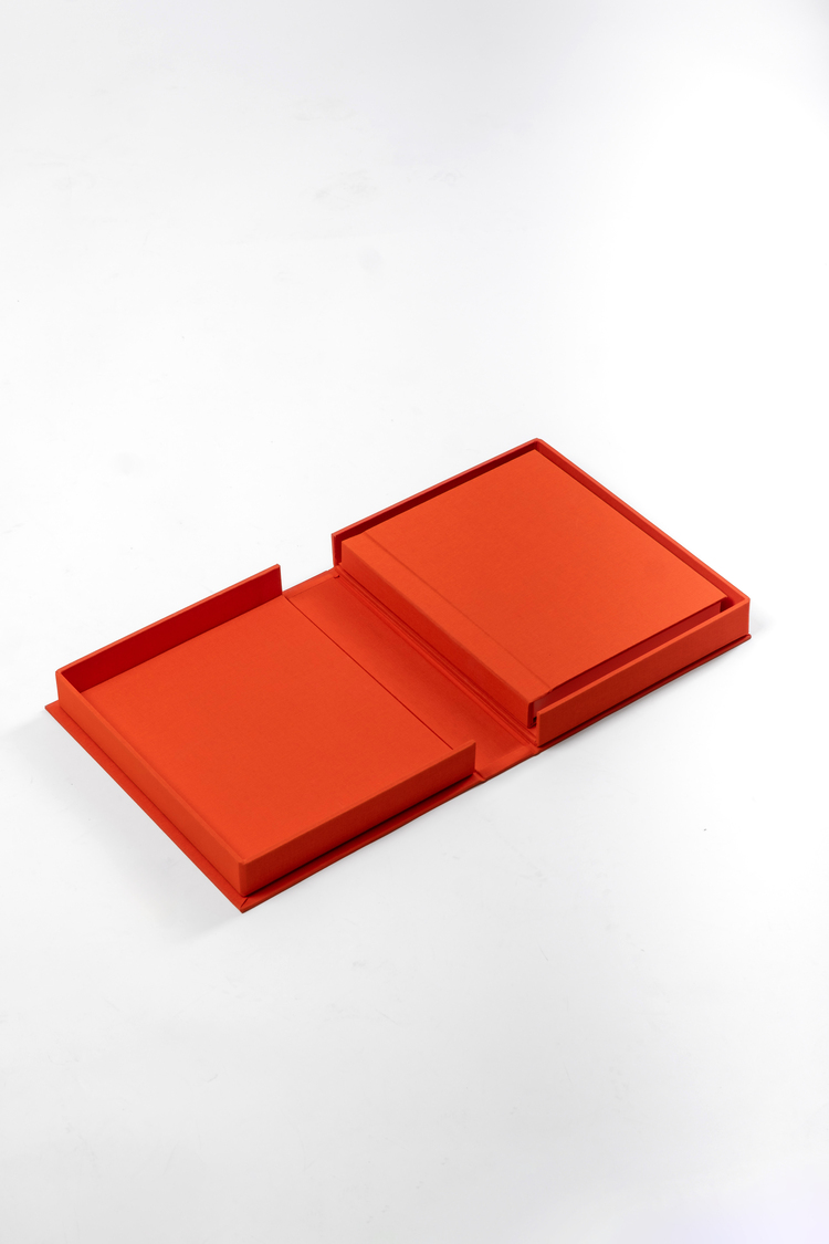 clamshell-box-5